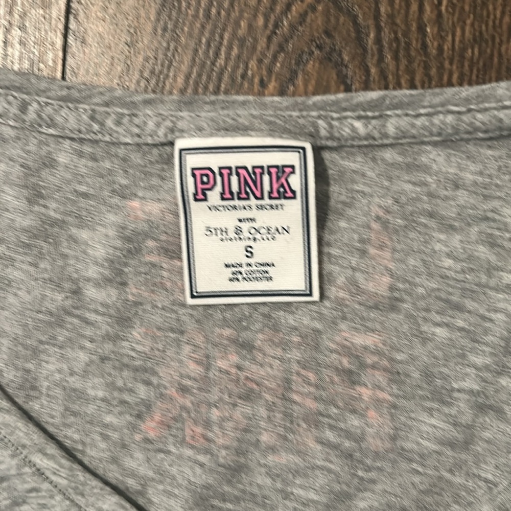 Victoria’s Secret Pink with 5th & Ocean Clothing- Chicago Cubs Oversized T-Shirt - Picture 2 of 3